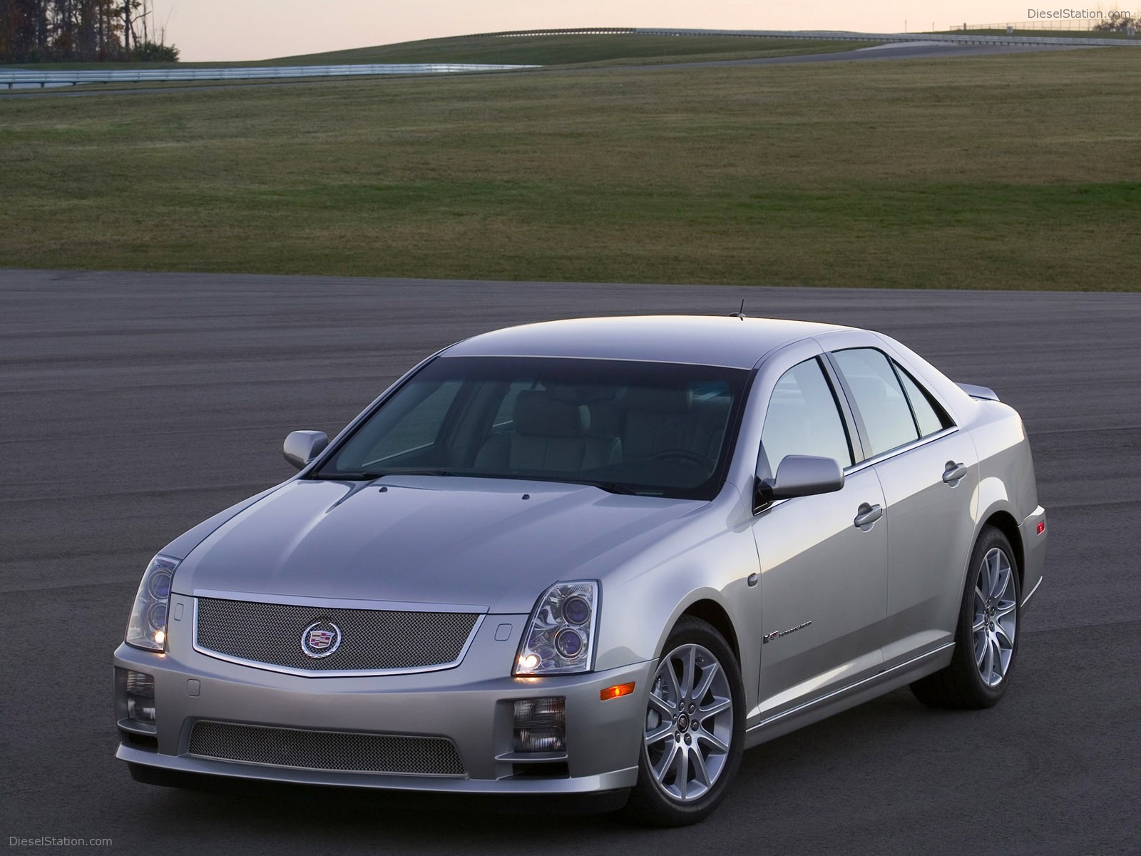 Cadillac STS V